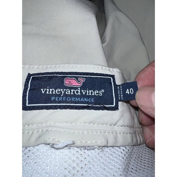 VINEYARD VINES Mens Performance 9.5" Breaker Golf Tan Stretch Khaki Sz 40 - Picture 6 of 7